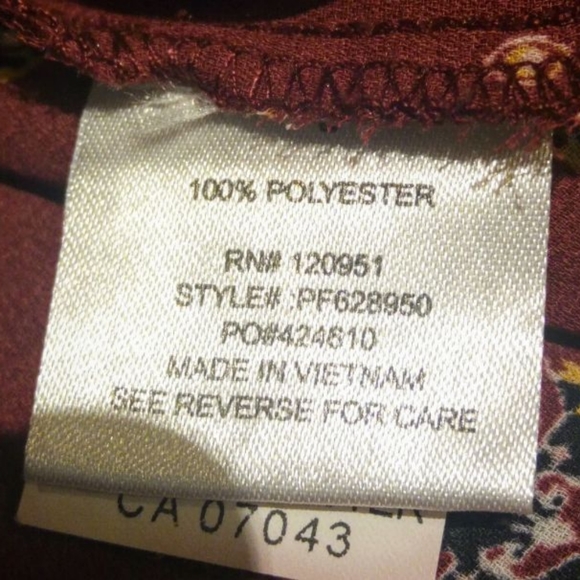 Woman Large sheer blouse - Picture 6 of 7